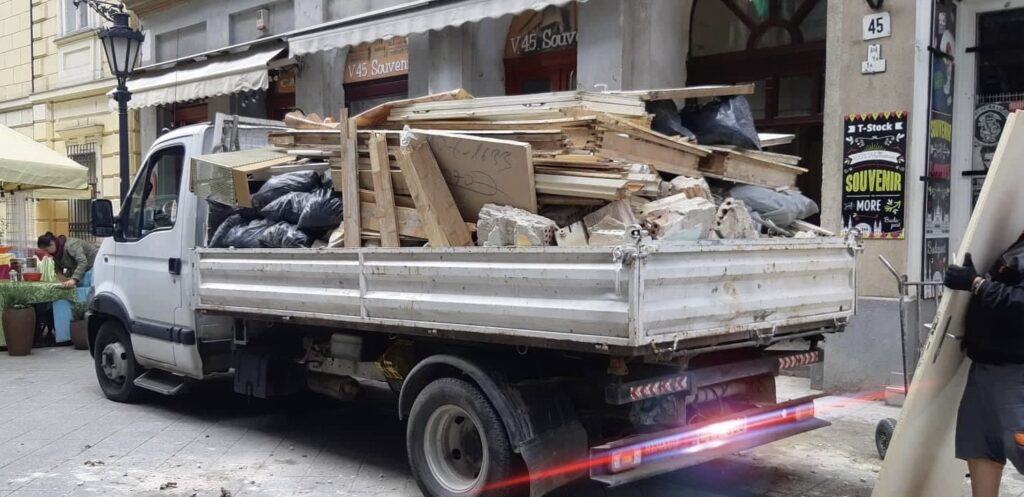 Hogyan készülj fel a sitt elszállításra egy lakásfelújítás előtt?